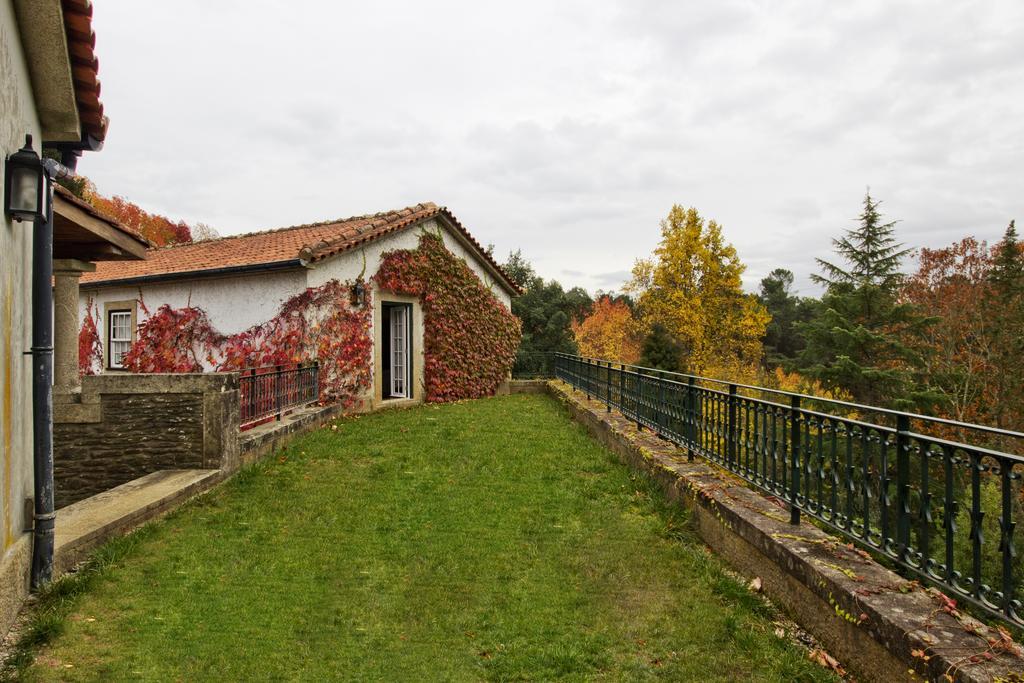 Quinta De Mouraes Casa Dos Rododendros Guest House Lever Eksteriør bilde